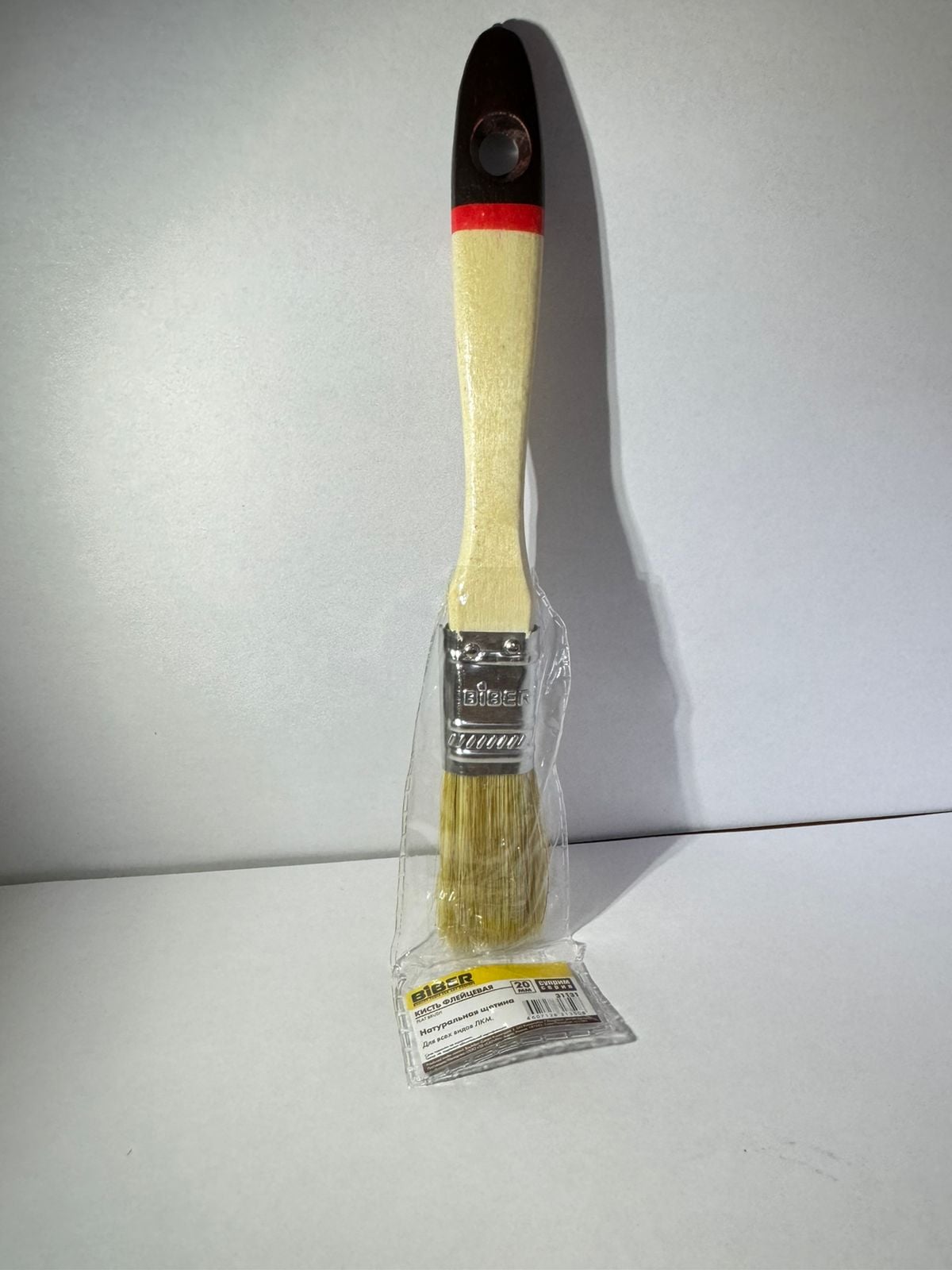 БИБЕР 31131 Кисть флейцевая натур. щетина дер. рукоятка "Суприм" 20мм (12/600)