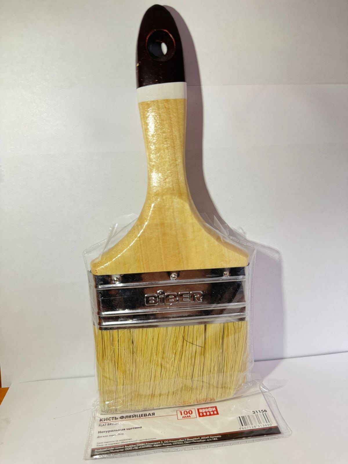 БИБЕР 31156 Кисть флейцевая натур. щетина дер. рукоятка "Профи" 100мм (12/120)