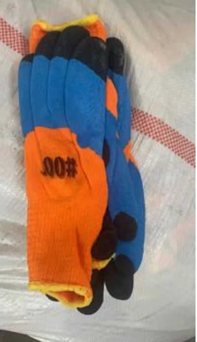 Перчатки  вспенен. сине-оранжевые 300#500 с черным пальцем (пар)