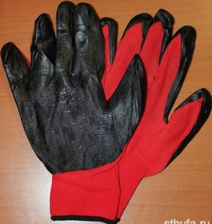 Перчатки нейлон 15 класс с нитрил. облив. красно-черные  (пар)